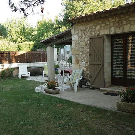 Eygalières Mas Grimaud - Gite- Studio Et Chambres D'Hotes Familiales المظهر الخارجي الصورة