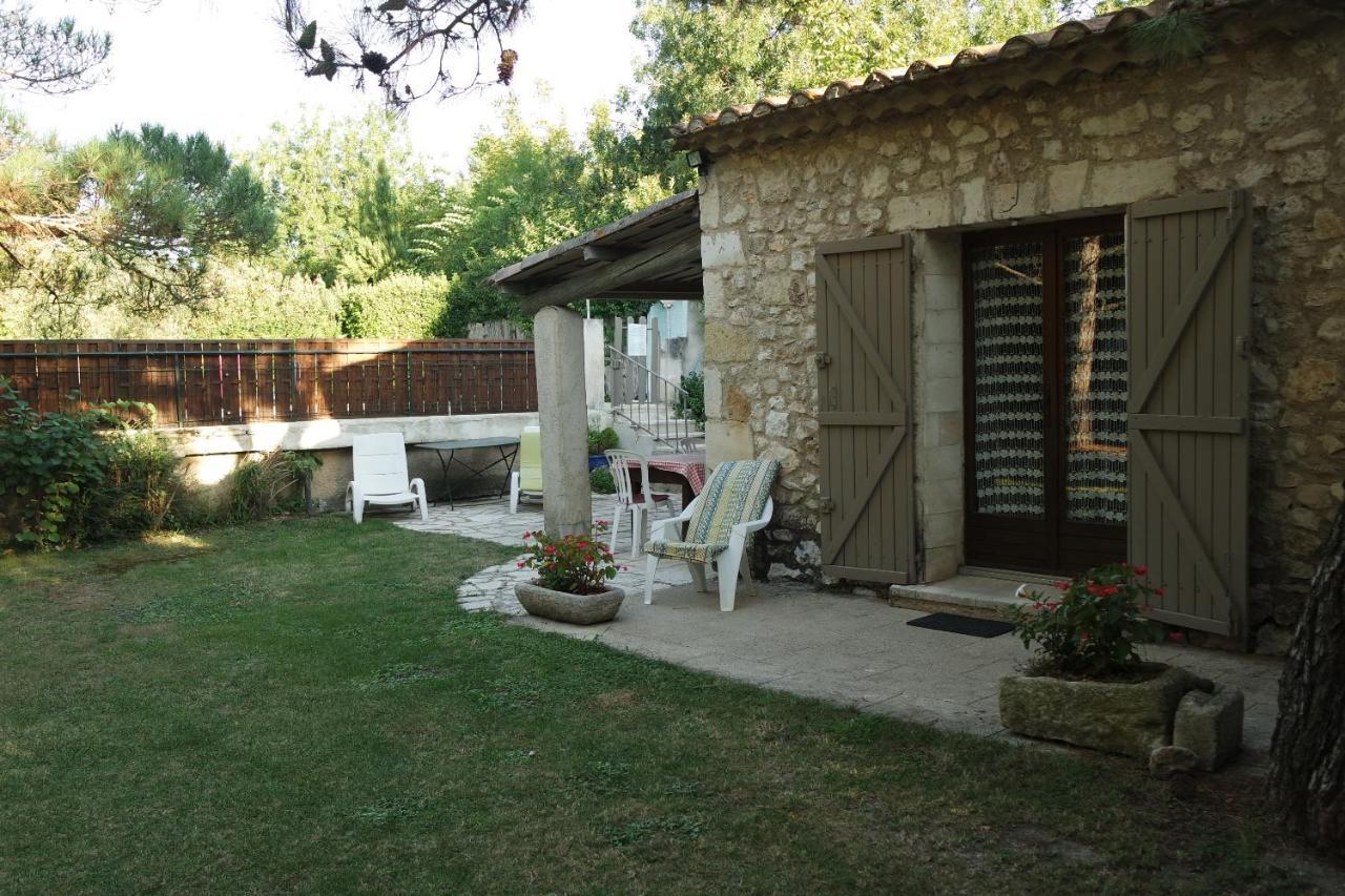 Eygalières Mas Grimaud - Gite- Studio Et Chambres D'Hotes Familiales المظهر الخارجي الصورة