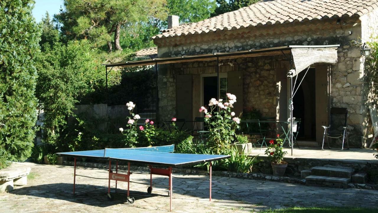 Eygalières Mas Grimaud - Gite- Studio Et Chambres D'Hotes Familiales المظهر الخارجي الصورة