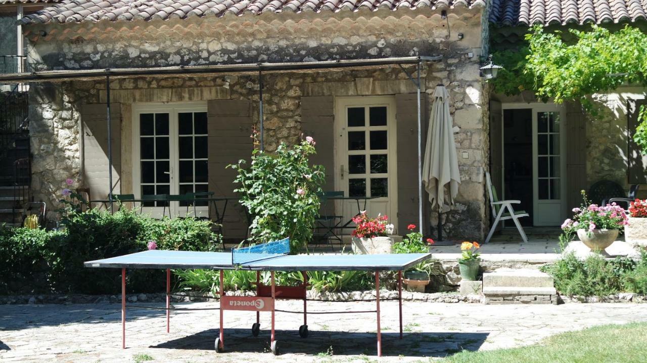 Eygalières Mas Grimaud - Gite- Studio Et Chambres D'Hotes Familiales المظهر الخارجي الصورة