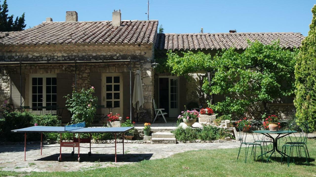 Eygalières Mas Grimaud - Gite- Studio Et Chambres D'Hotes Familiales المظهر الخارجي الصورة